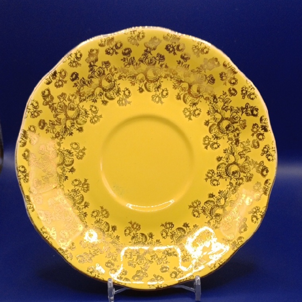 Royal Albert Yellow Dinnerware Plate with Gold Detailing